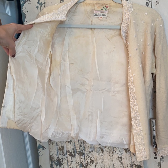 True vintage cardigan with faux pearl detailing szSM - Picture 8 of 9